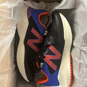 FLASH SALE New Balance Women Running Sneakers